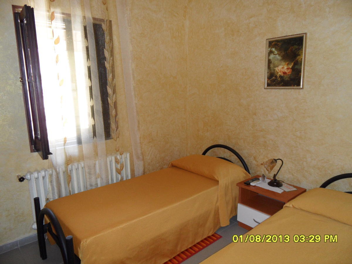 Bed & Breakfast Garrupa Marcellinara Room photo